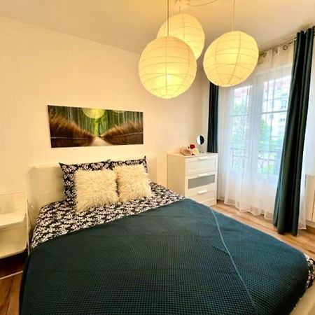 Appartement En Centre-Ville Bussy-Saint-Georges Bagian luar foto